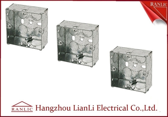 Trung Quốc 75MM * 75MM Hộp gang điện bằng thép 20m Lỗ 25mm với thiết bị đầu cuối bằng đồng thau nhà cung cấp