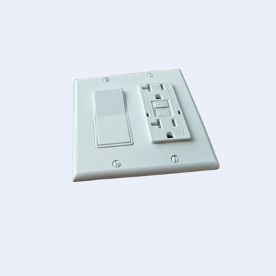 Một Gang Năm Cực Bạc Công tắc ổ cắm trên tường RUFFIN Kết thúc PreFAB nhà cung cấp