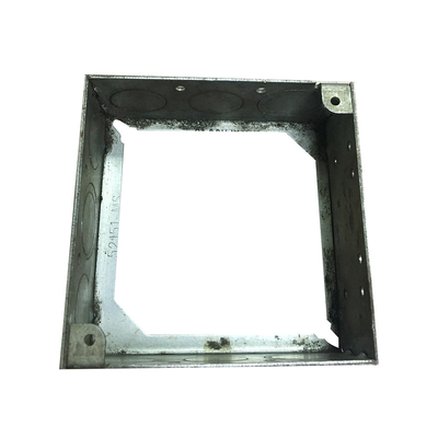 Độ dày 1.60mm Vòng mở rộng hộp vuông với vít cố định Knockouts nhà cung cấp