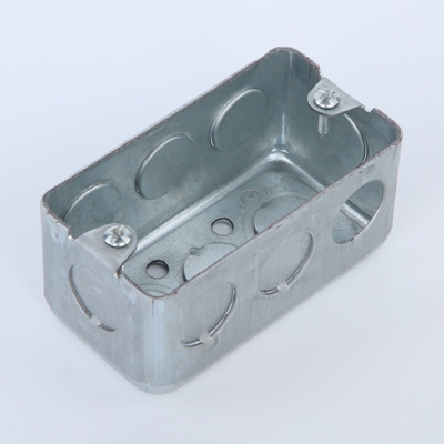 Hộp ống thép luồn dây điện Prefab 1.60mm Cố định bằng vít 1-1 / 2 &quot;Knockouts sâu nhà cung cấp